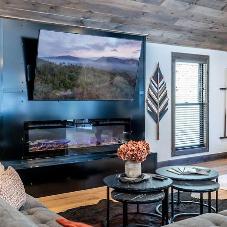 New Rustic Luxe Cabin Billiards Spa Near Gsmnp Townsend Zewnętrze zdjęcie