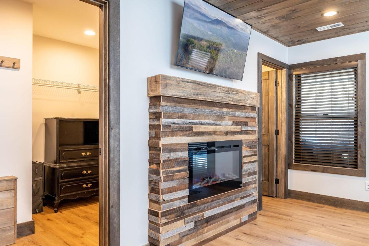 New Rustic Luxe Cabin Billiards Spa Near Gsmnp Townsend Zewnętrze zdjęcie