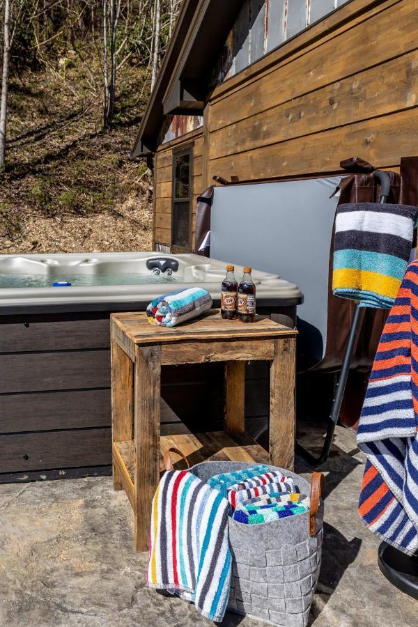 New Rustic Luxe Cabin Billiards Spa Near Gsmnp Townsend Zewnętrze zdjęcie