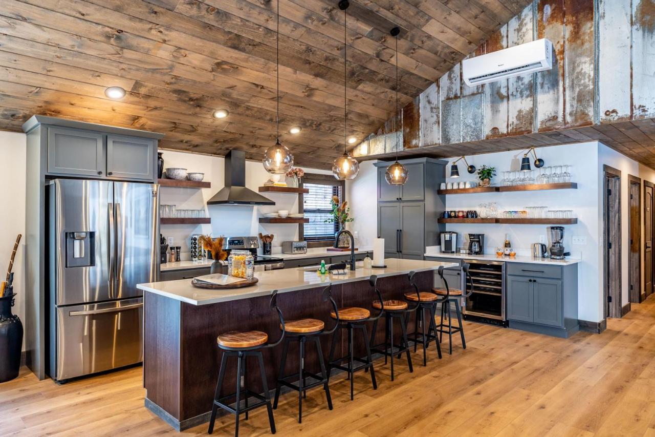 New Rustic Luxe Cabin Billiards Spa Near Gsmnp Townsend Zewnętrze zdjęcie