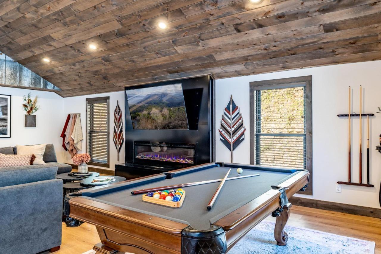 New Rustic Luxe Cabin Billiards Spa Near Gsmnp Townsend Zewnętrze zdjęcie