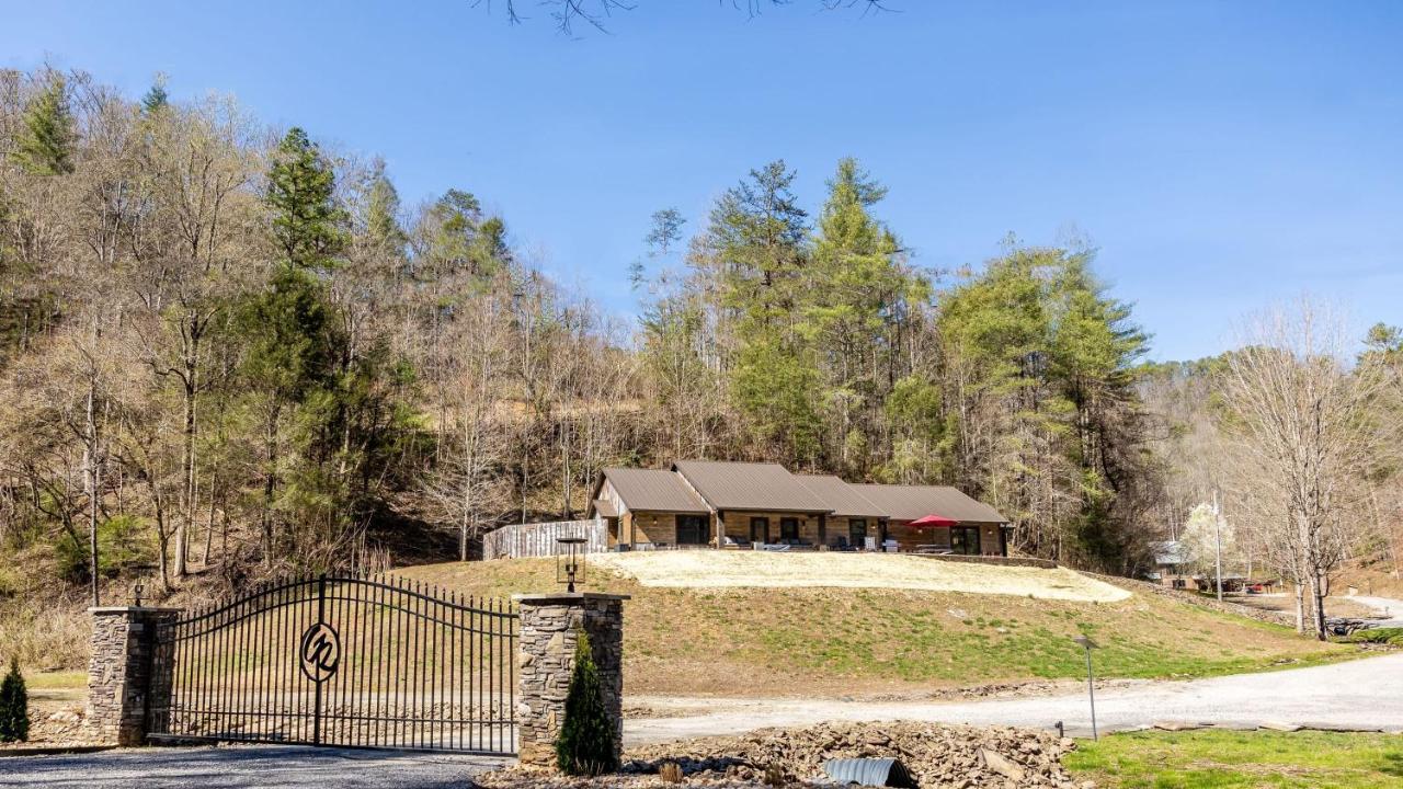New Rustic Luxe Cabin Billiards Spa Near Gsmnp Townsend Zewnętrze zdjęcie